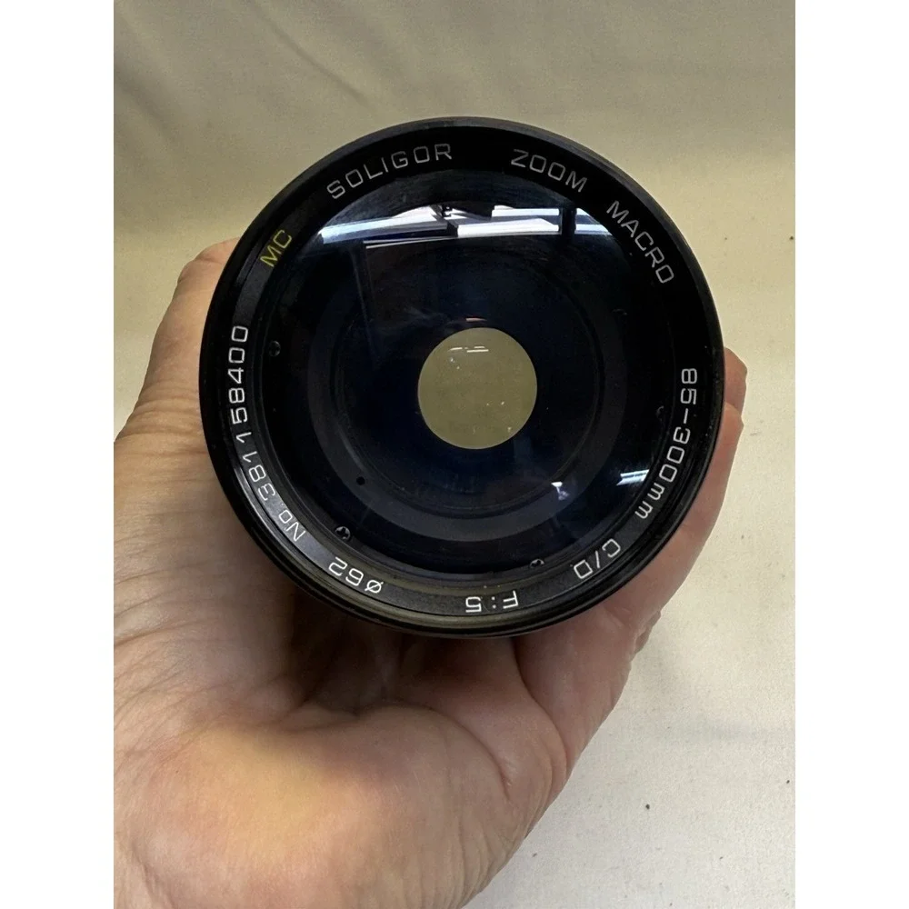 Soligor Zoom Macro Lens 85-300mm C/D F:5 Camera Lens No. 381053080 MC W/ Case